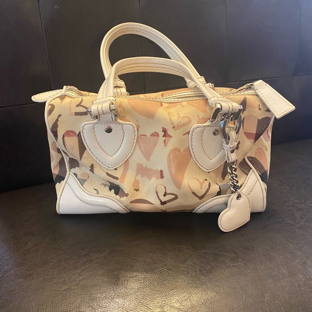 Burberry Patent Nova Check Heart Small #143087B29B